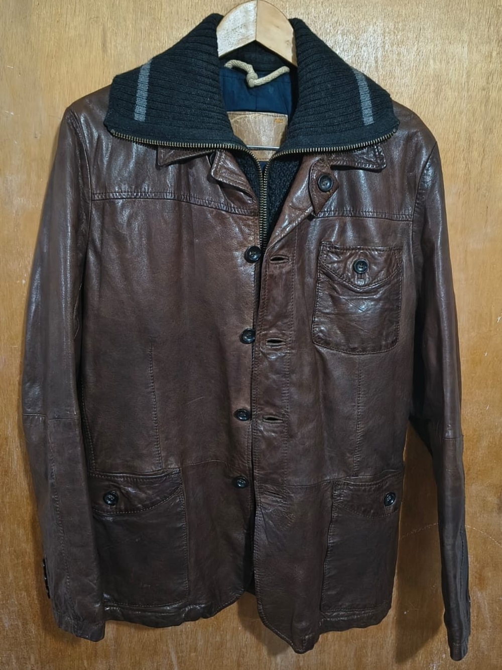 BOSS ORANGE Men's Brown Leather Bomber Jacket with Black Ribbed Collar